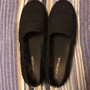 Black Airwalk Flats